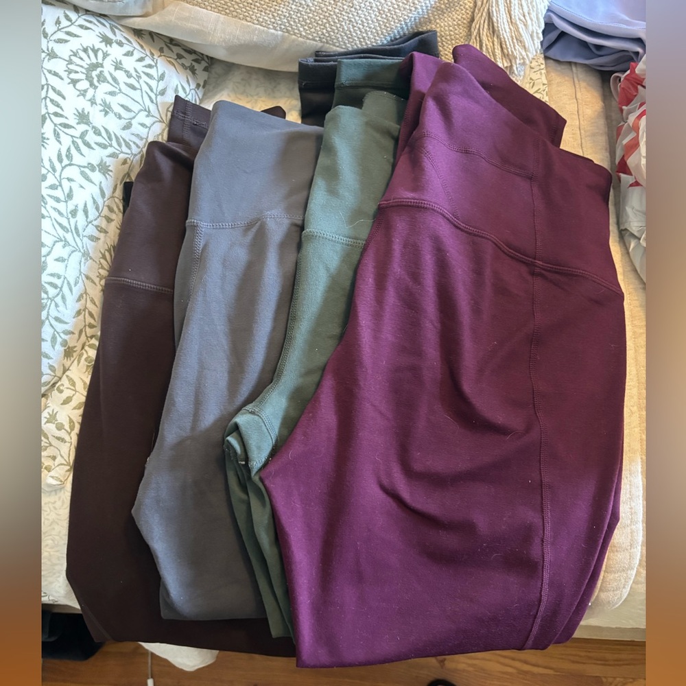 Set of 4 Zella live in leggings.